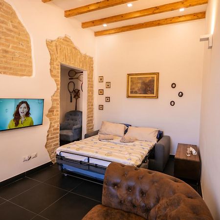 Conte Green House - 2 Apartments ローマ エクステリア 写真